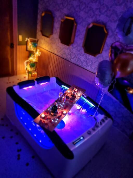 Royal Room Jacuzzi Haut De Gamme Centre Ville Mulhouse Eksteriør bilde
