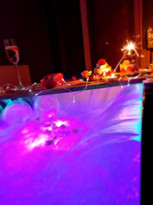 Royal Room Jacuzzi Haut De Gamme Centre Ville Mulhouse Eksteriør bilde